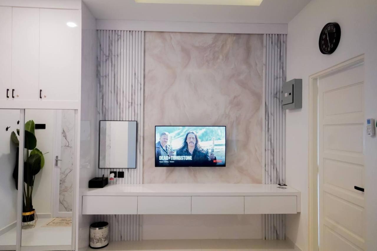 Auranad Tinyhouse Bandar Tanah Merah Wifi Netflix Bagian luar foto