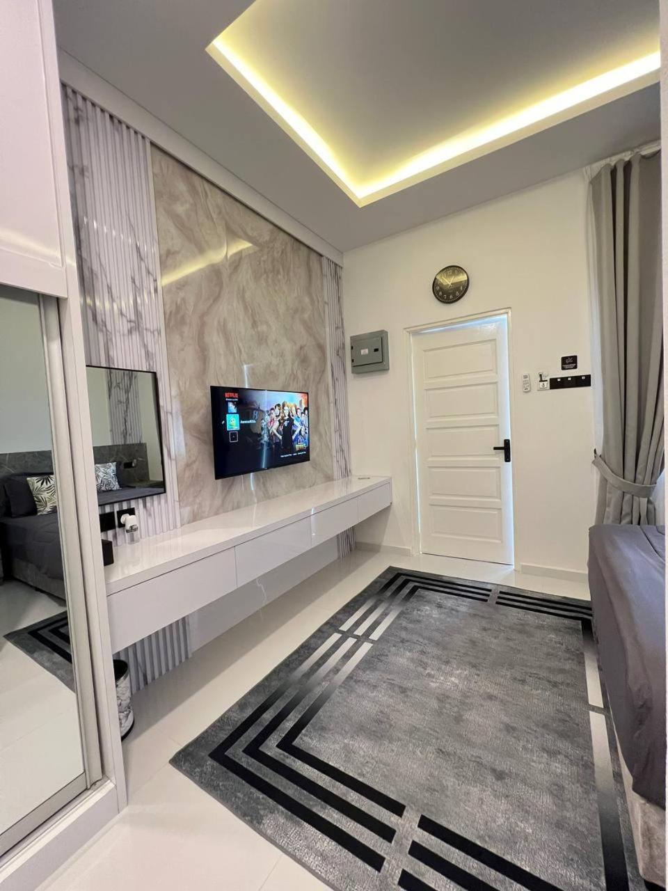 Auranad Tinyhouse Bandar Tanah Merah Wifi Netflix Bagian luar foto
