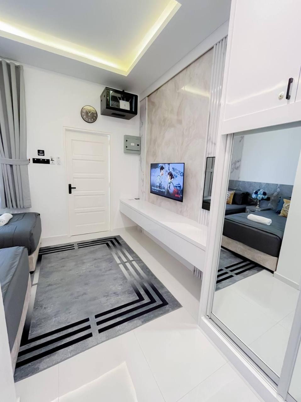 Auranad Tinyhouse Bandar Tanah Merah Wifi Netflix Bagian luar foto